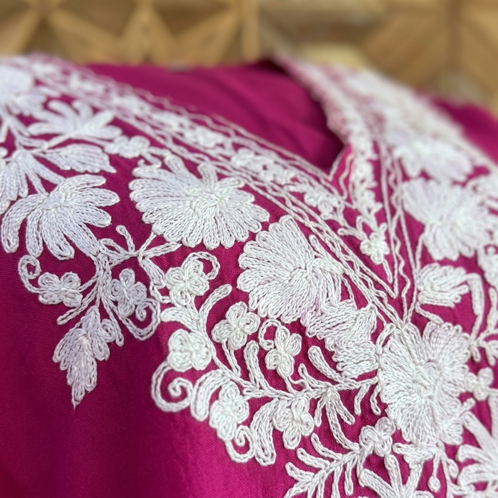 Women's Berry Magenta Kashmiri Aari Short Kaftan